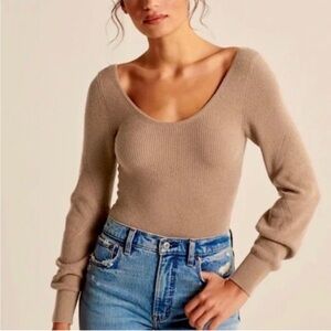 Abercrombie & Fitch Long-Sleeve Knit Scoop neck Sweater Beige Bodysuit Size S